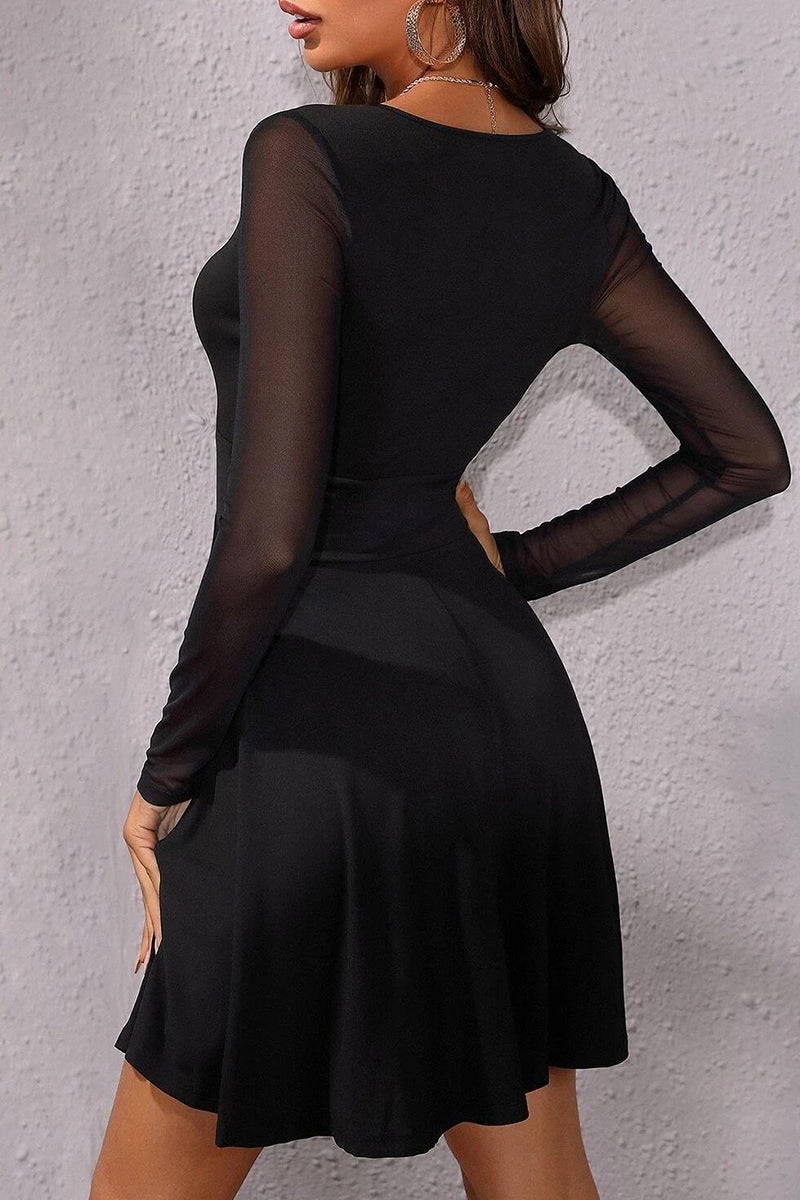 Elegant Solid Mesh V Neck Pleated Dresses - Fashionpara