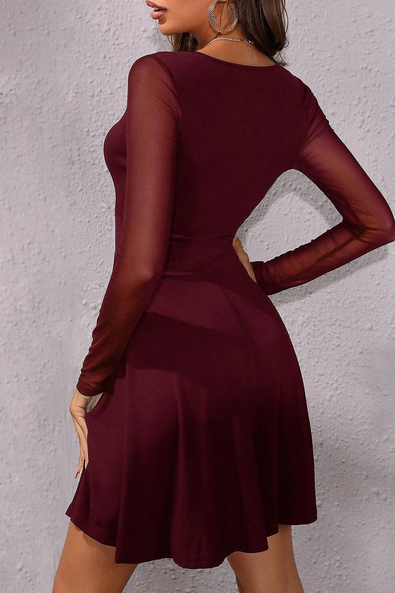 Elegant Solid Mesh V Neck Pleated Dresses - Fashionpara