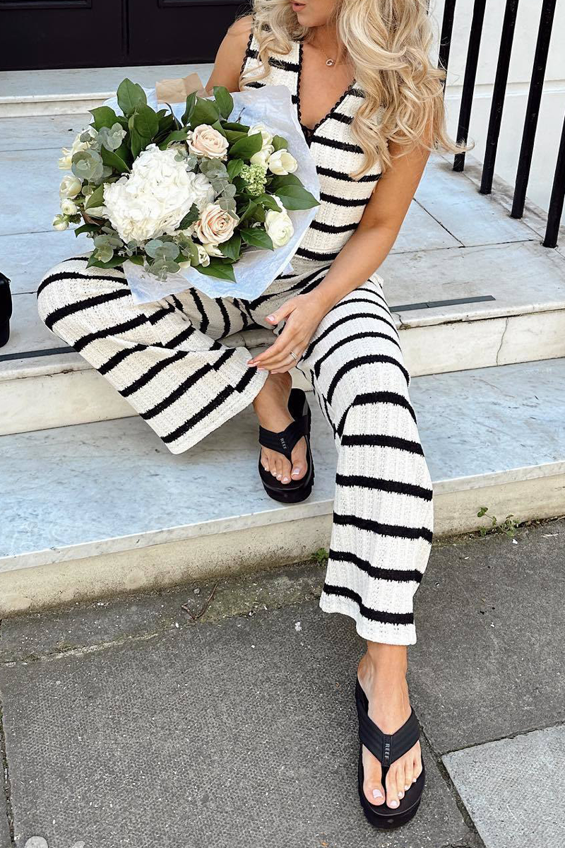 Casual Street Stripe Lace Up Knit Contrast V Neck Sleeveless Two Pieces - Fashionpara