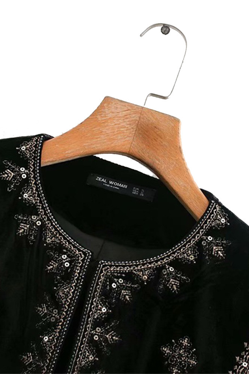 Elegant Floral Embroidered O Neck Blazer for Stylish Looks