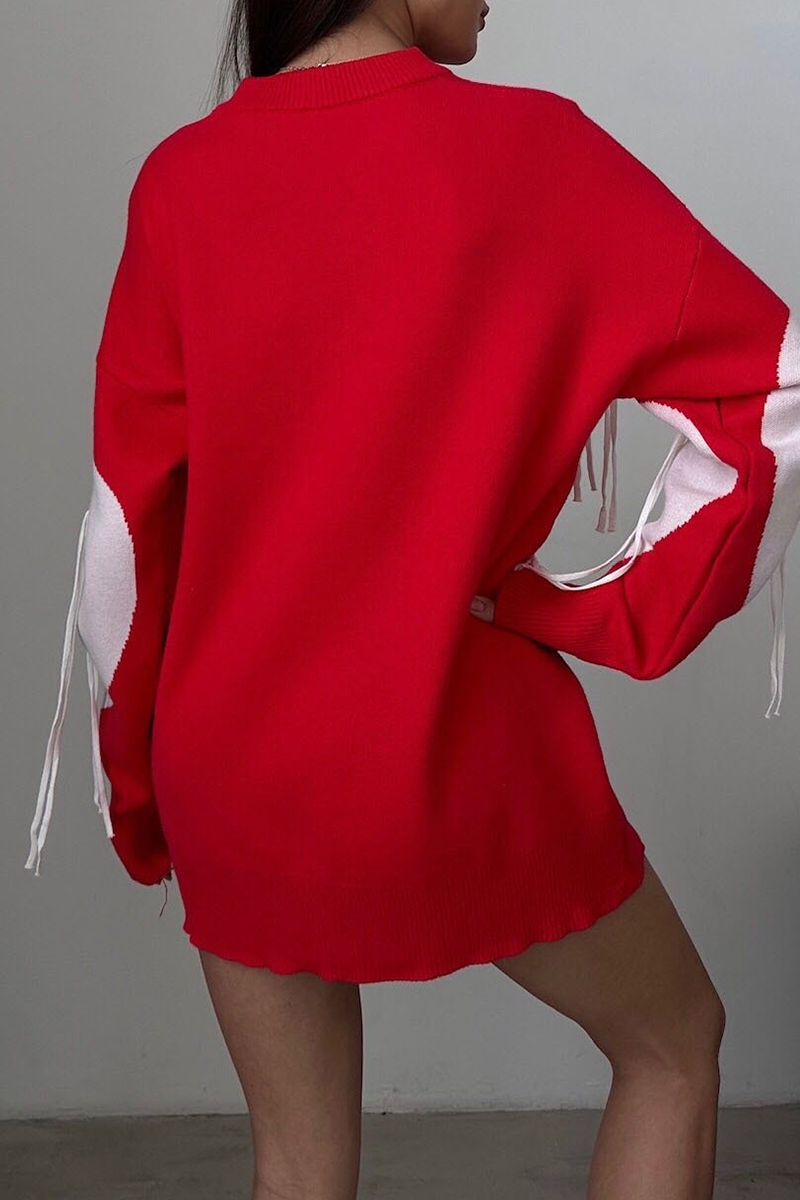 Florcoo Heart Shaped Fringed Trim Sweater in 5 Colors