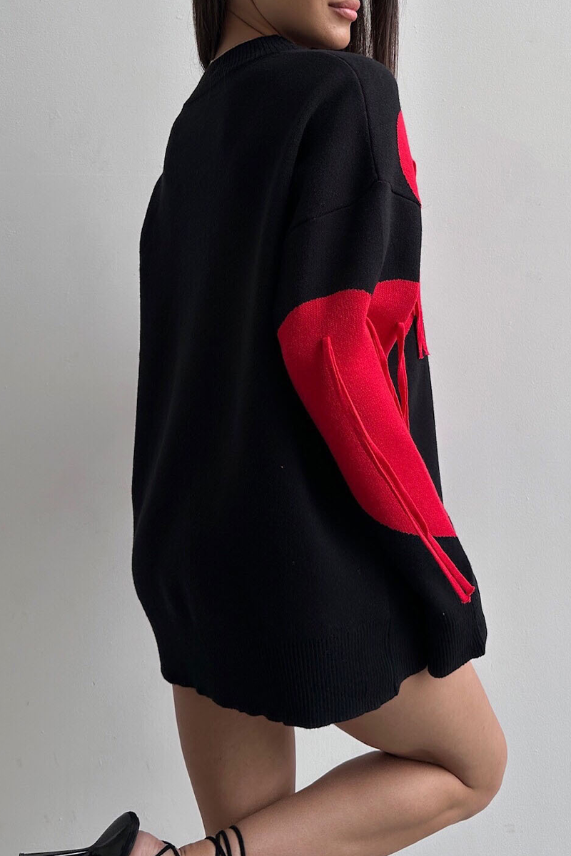 Florcoo Heart Shaped Fringed Trim Sweater in 5 Colors