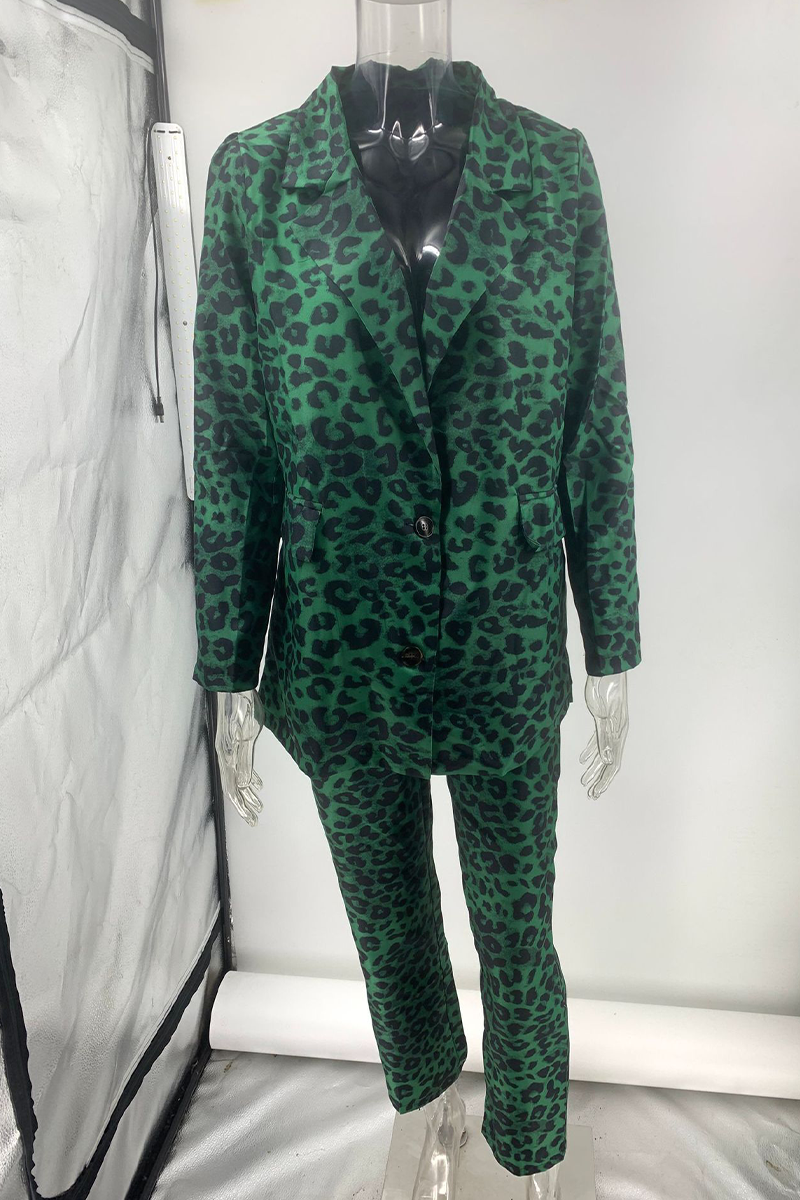 Casual Street Leopard Pocket Turn-back Collar Long Sleeve Two Pieces - Fashionpara