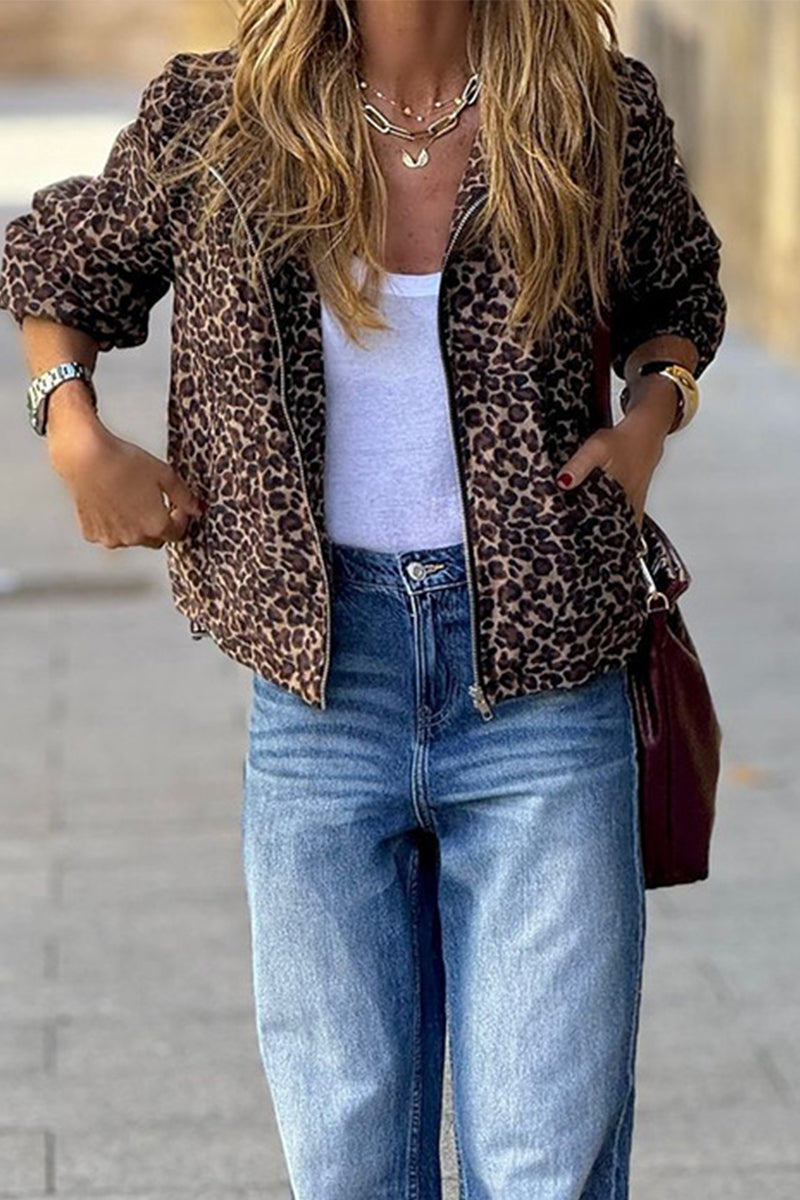 Leopard Print Hooded Zip Jacket with Stylish Pocket Details
