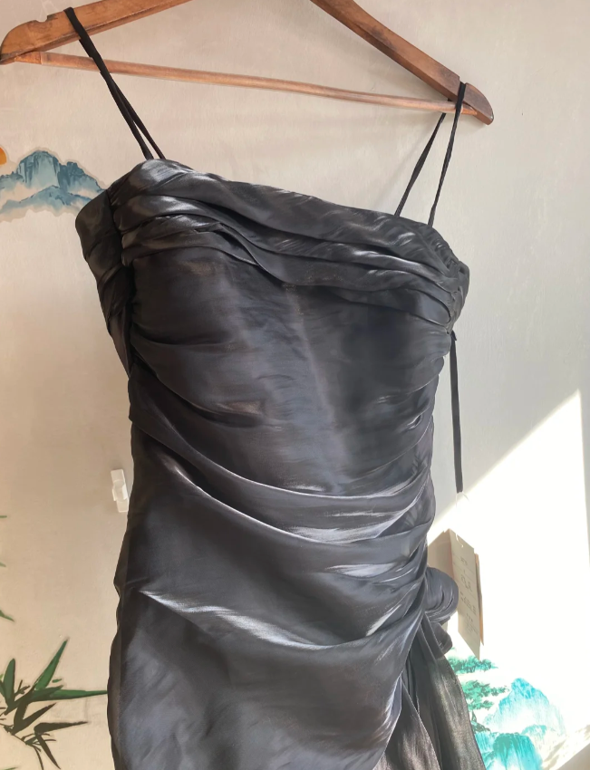 Elegant Black Irregular Pleated Halter Satin Prom Dress Evening Dress P4175