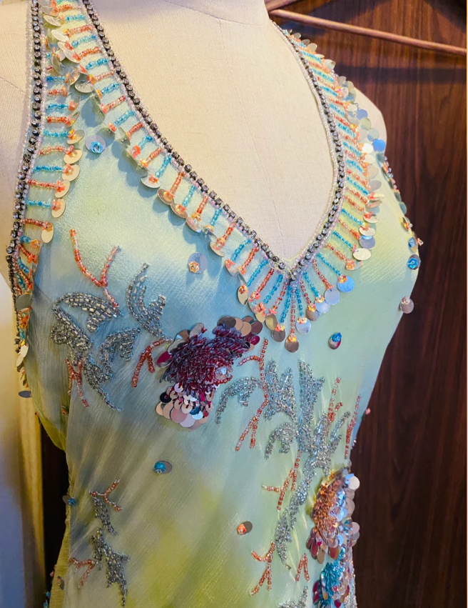 Beautiful Halter Neck Backless Sequined Beaded Chiffon Prom Dress Evening Dress P4182