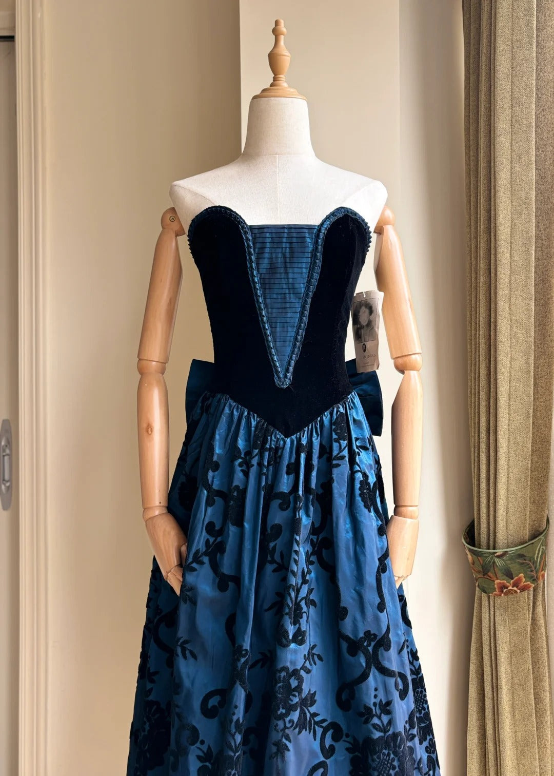 Retro Blue And Black A-line Strapless Bow Jacquard Velvet Long Prom Dress Evening Dress P4189