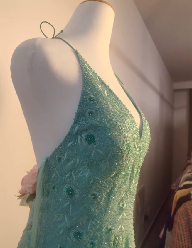 Elegant Mint Green Fitted Beaded Halter Neck Backless Long Prom Dress Evening Dress P4193