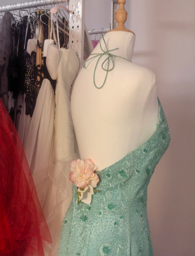 Elegant Mint Green Fitted Beaded Halter Neck Backless Long Prom Dress Evening Dress P4193