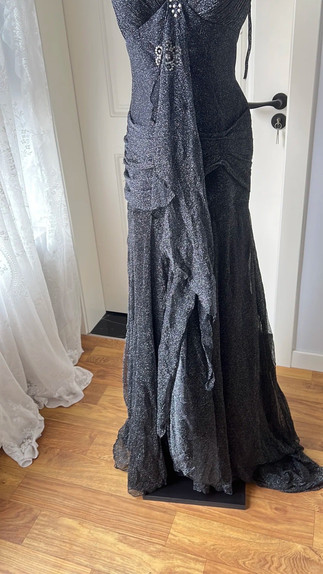Sexy Silver-black Mermaid Ruffled Deep V Halter Shimmering Long Prom Dress Evening Dress P4197