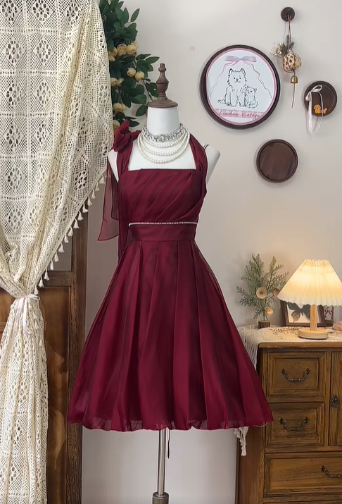 Vintage Burgundy Halter Chiffon A Line Homecoming Dress Cocktail Dress Mini Birthday Outfits S326