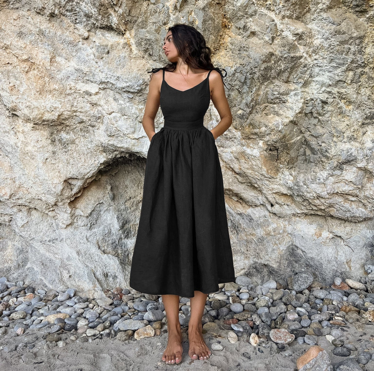 Linen Sweetheart Spaghetti Strap Fit-and-Flare Midi Dress