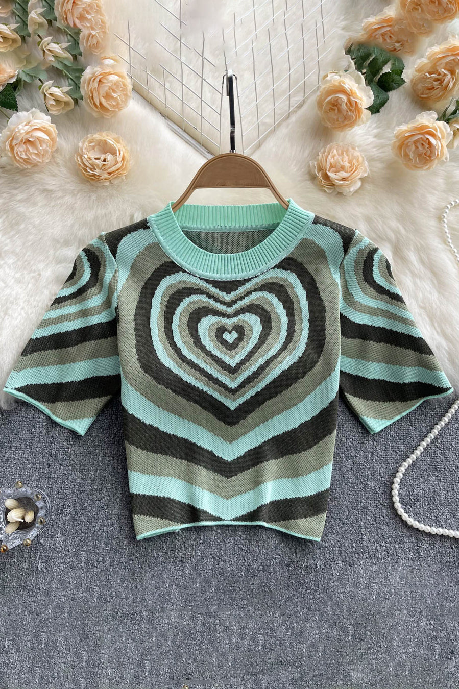 Short Sleeves Knitted Tops O Neck Elastic Waist Short T Shirt Style Heart Print Knit Blouse