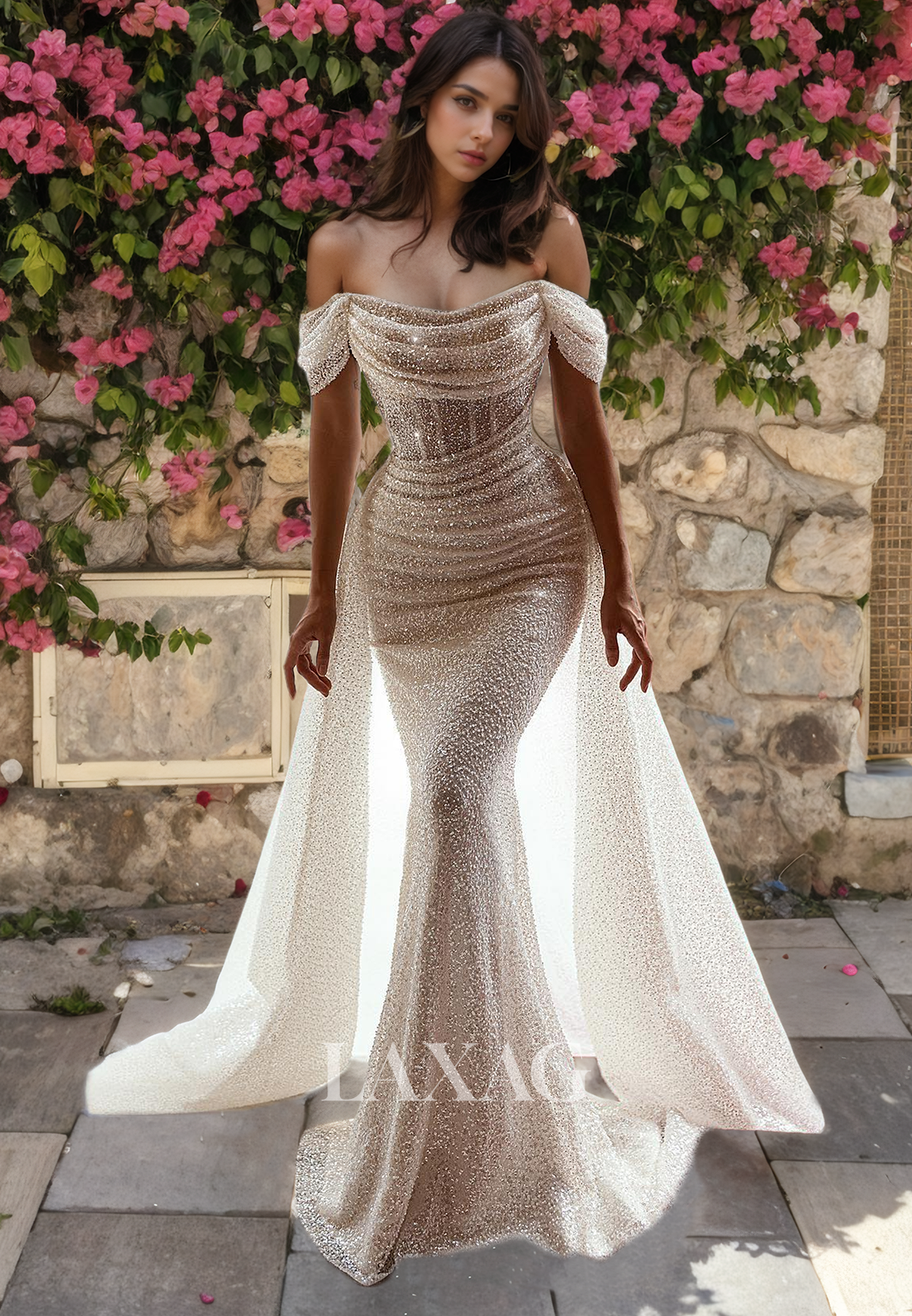 Off-Shoulder Scoop-Neck Pleated Mermaid Wedding Dress Sleeveless Glitter-Knit Bride Gowns