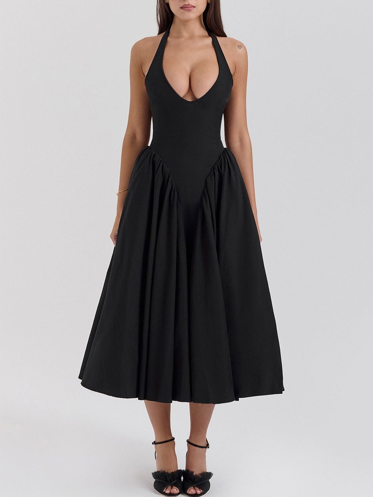 Deep V-Neck Halter Neck Gingham Pleated Midi Dress 31
