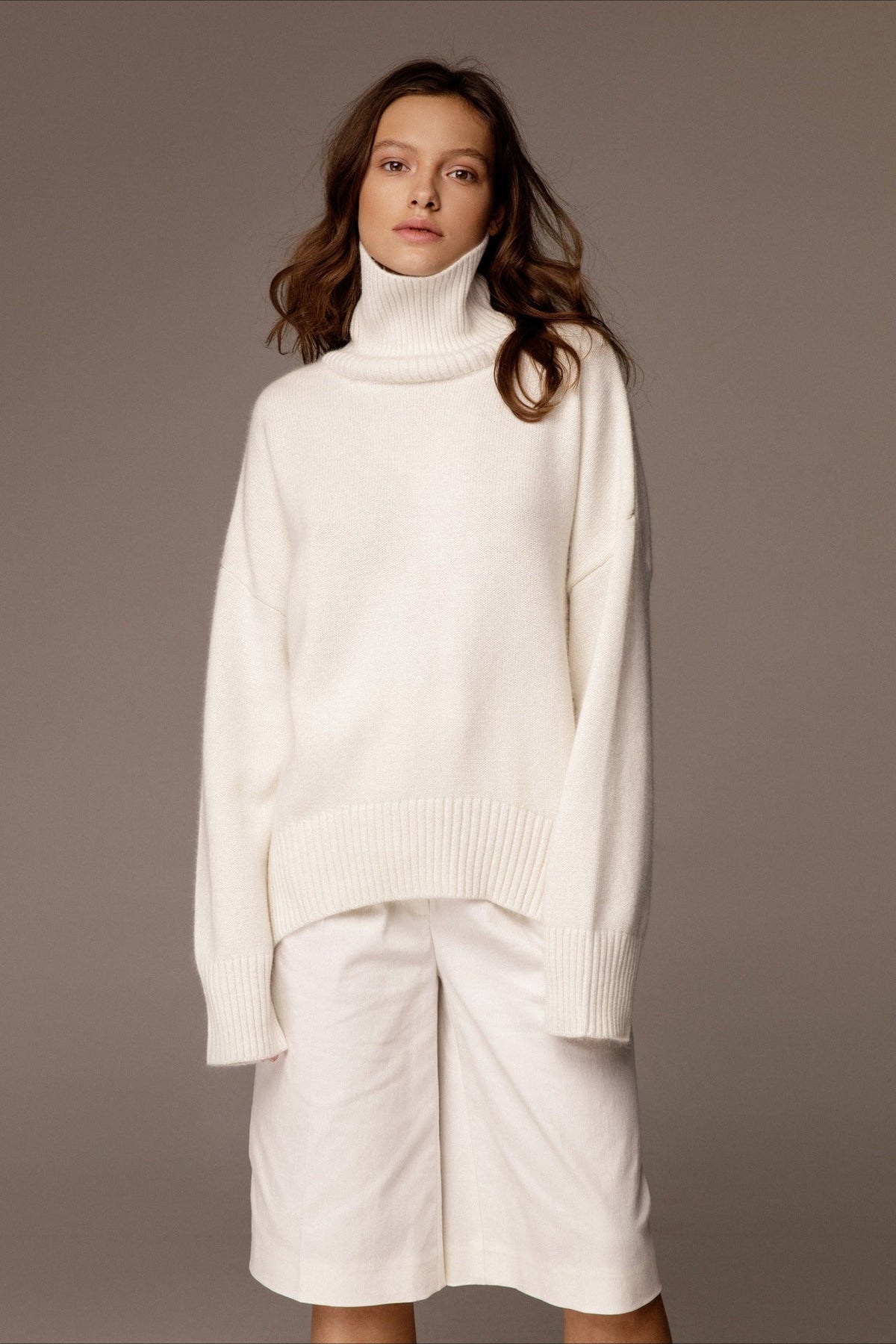Relaxed Ribbed Turtleneck Knit Sweater 7