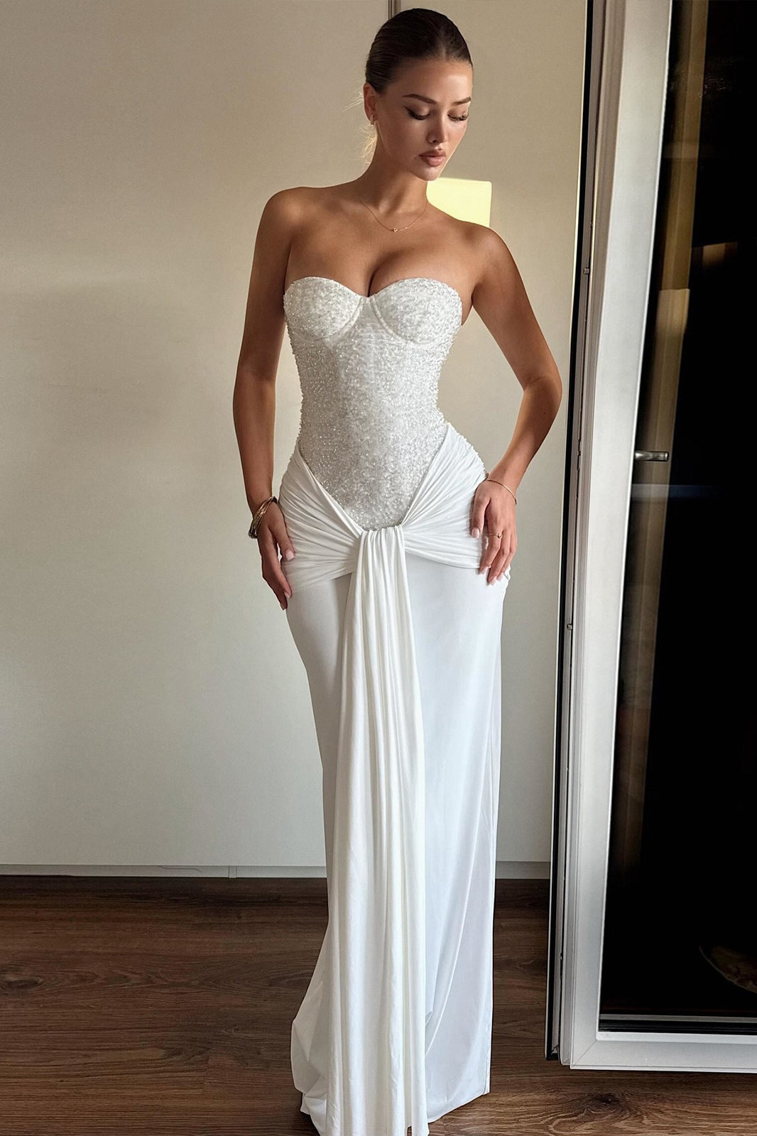 Strapless Rhinestone High Waist Bodycon Dress in White - View 2