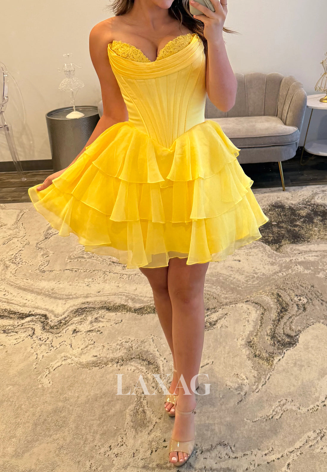 Sweetheart Off-Shoulder Applique Pleated Chiffon Tiered A-Line Party Homecoming Dress