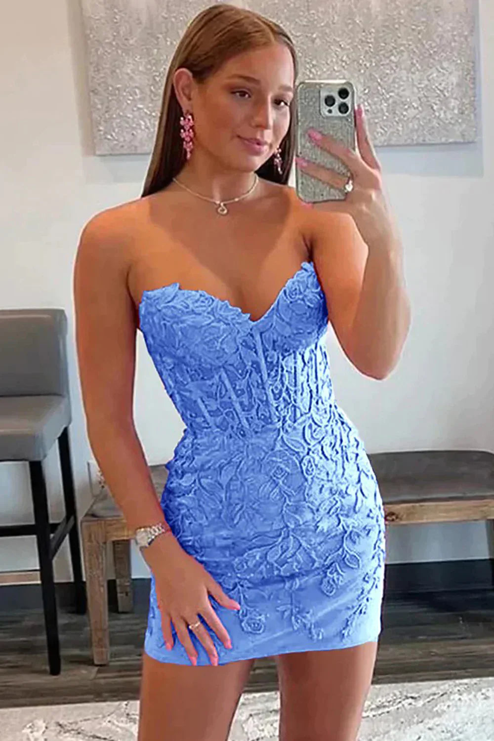 Black Sweetheart Lace Up Short Homecoming Dress with Appliques