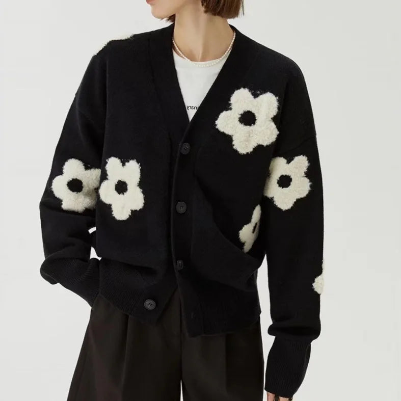 Trend Loose Fitting Floral Embroidered Cardigan 2