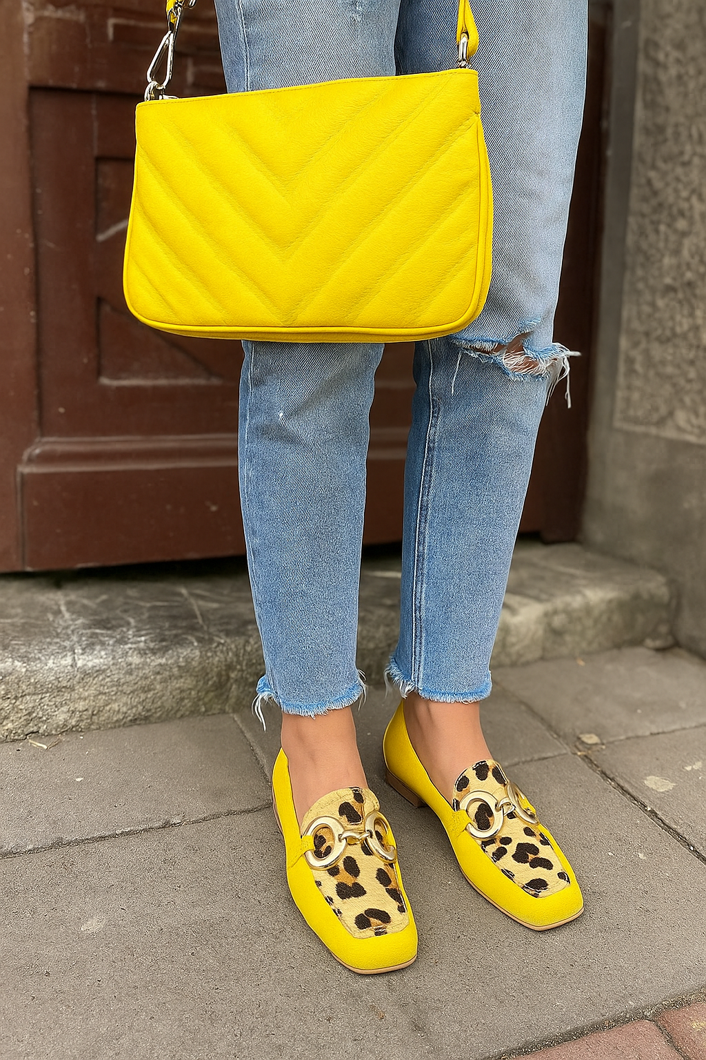Yellow leopard stitching low heel square toe shoes