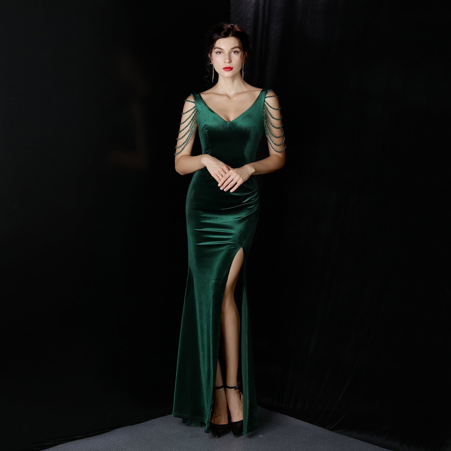 Avery Good Quality Velvet Formal Dress - Fashionpara