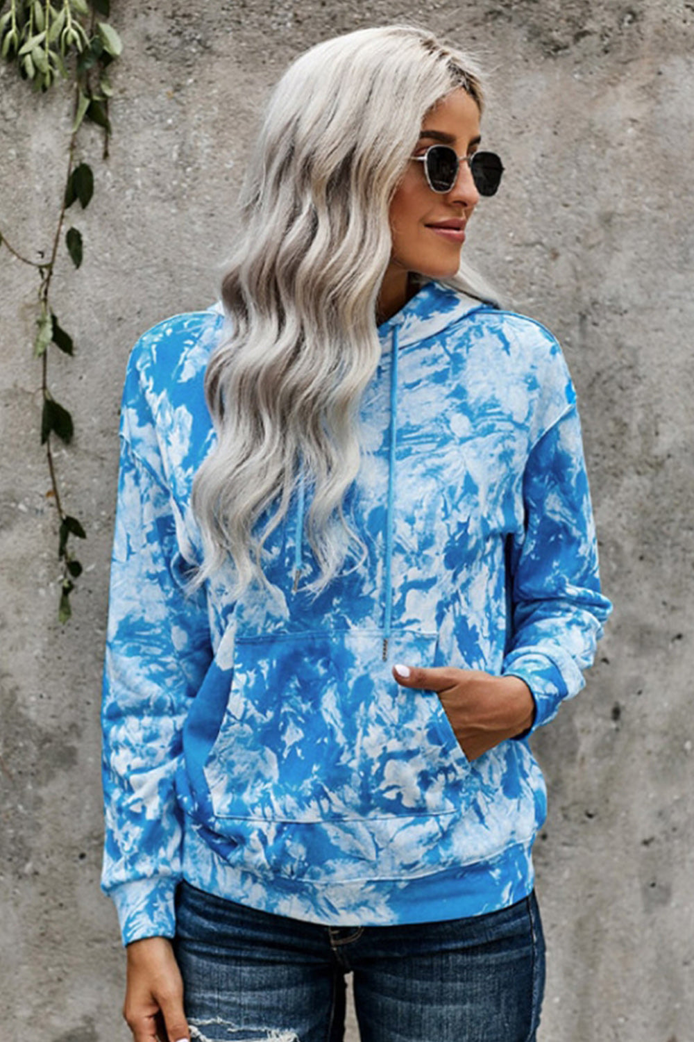 RadyRin Tie-dyed Hooded Pocket Sweater for Cozy Style