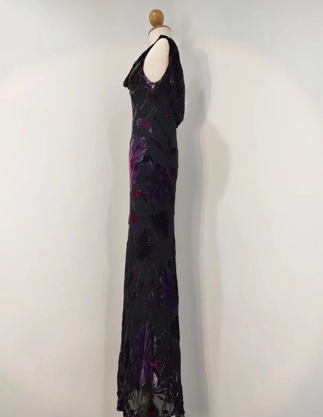 Retro Black Mermaid Neckline Embroidered Floral Backless Chiffon Long Prom Dress Evening Dress P4218