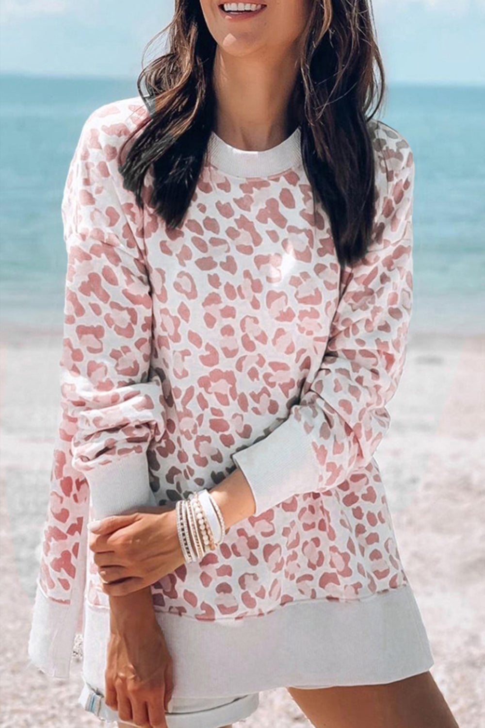 Leopard Print Round Neck Hem Split Top