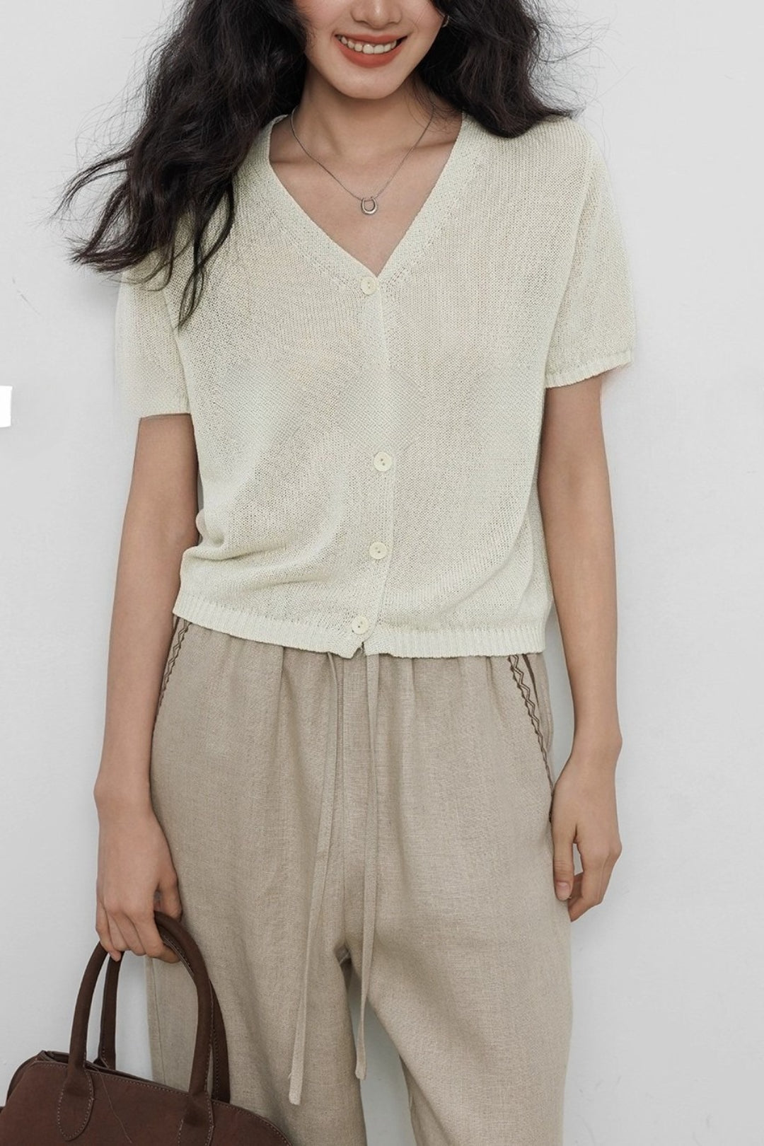 V-Neck Short Sleeve Knit Top