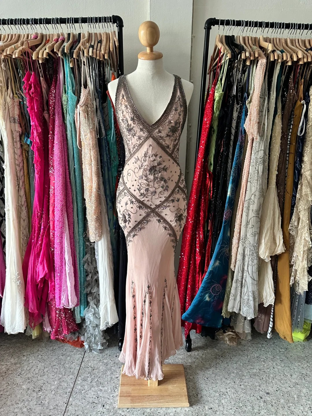 Retro Pink Mermaid Backless V-Neck Beaded Chiffon Long Prom Dress Evening Dress P4222
