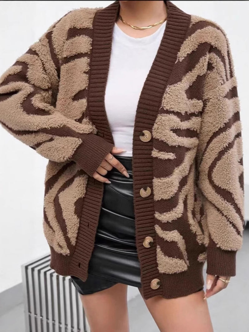 Chic Plus Size Leopard Knit Cardigan for Stylish Comfort