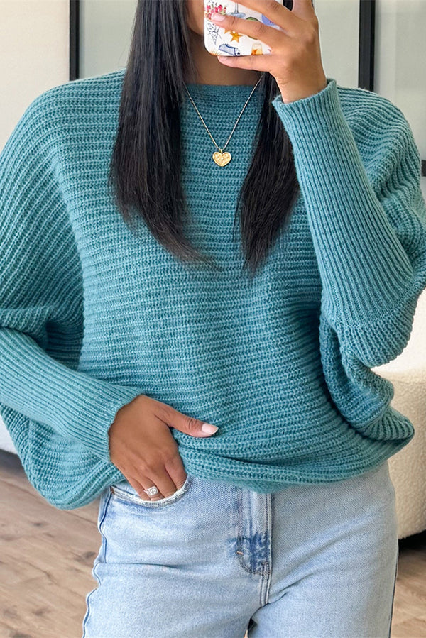 Chic Round Neck Bat Sleeve Knitted Sweater for Everyday Style