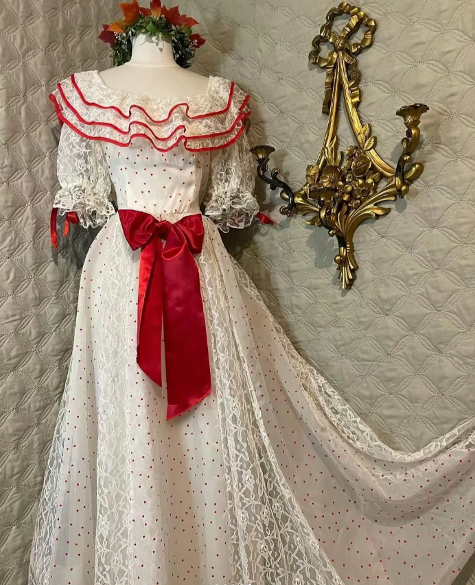 Retro White And Red Color-Blocked Ruffled Collar Polka Dot Bow Lace A-line Long Prom Dress Evening Dress P4281