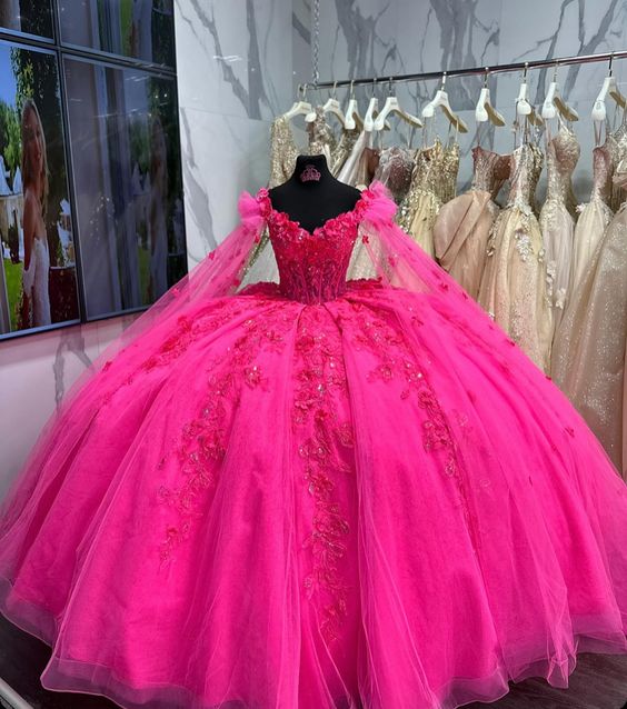 Quinceañera Off-Shoulder Lace Appliques Tulle Ball Gown Dress with Cape for Sweet 16 Birthday - Fashionpara