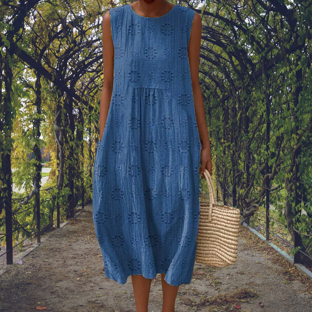 Eyelet Embroidered Sleeveless Midi Dress 3