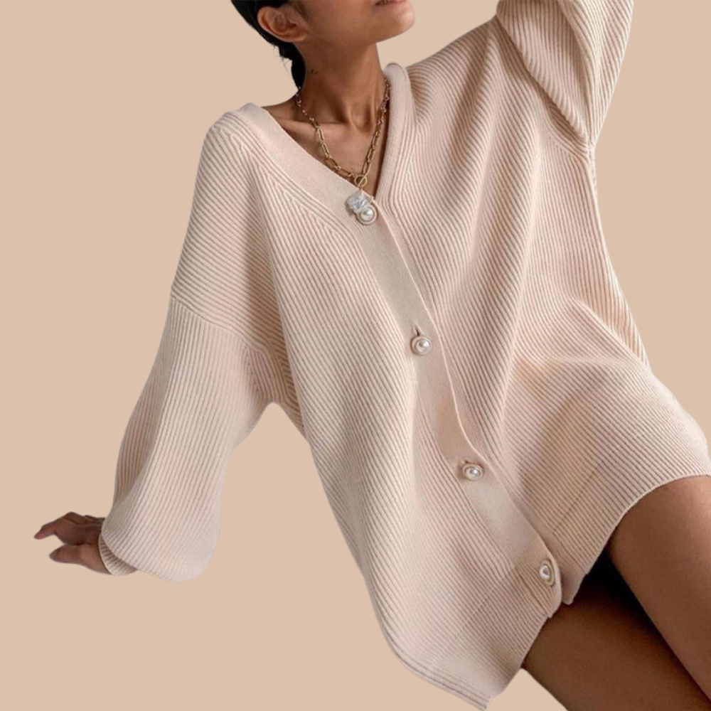 Miranda V-neck Cardigan for Effortless Everyday Elegance
