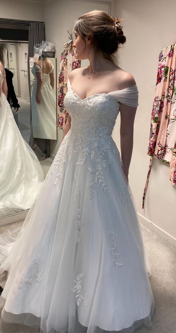 Off Shoulder Lace Wedding Dresses, A-line Wedding Dresses, Long Wedding Dresses, Bridal Gown