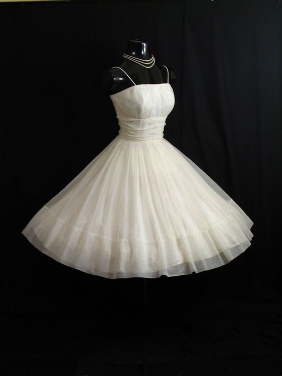 Vintage 1950's 50s White Ruched Chiffon Organza Party Prom Wedding Bridal Dress Gown