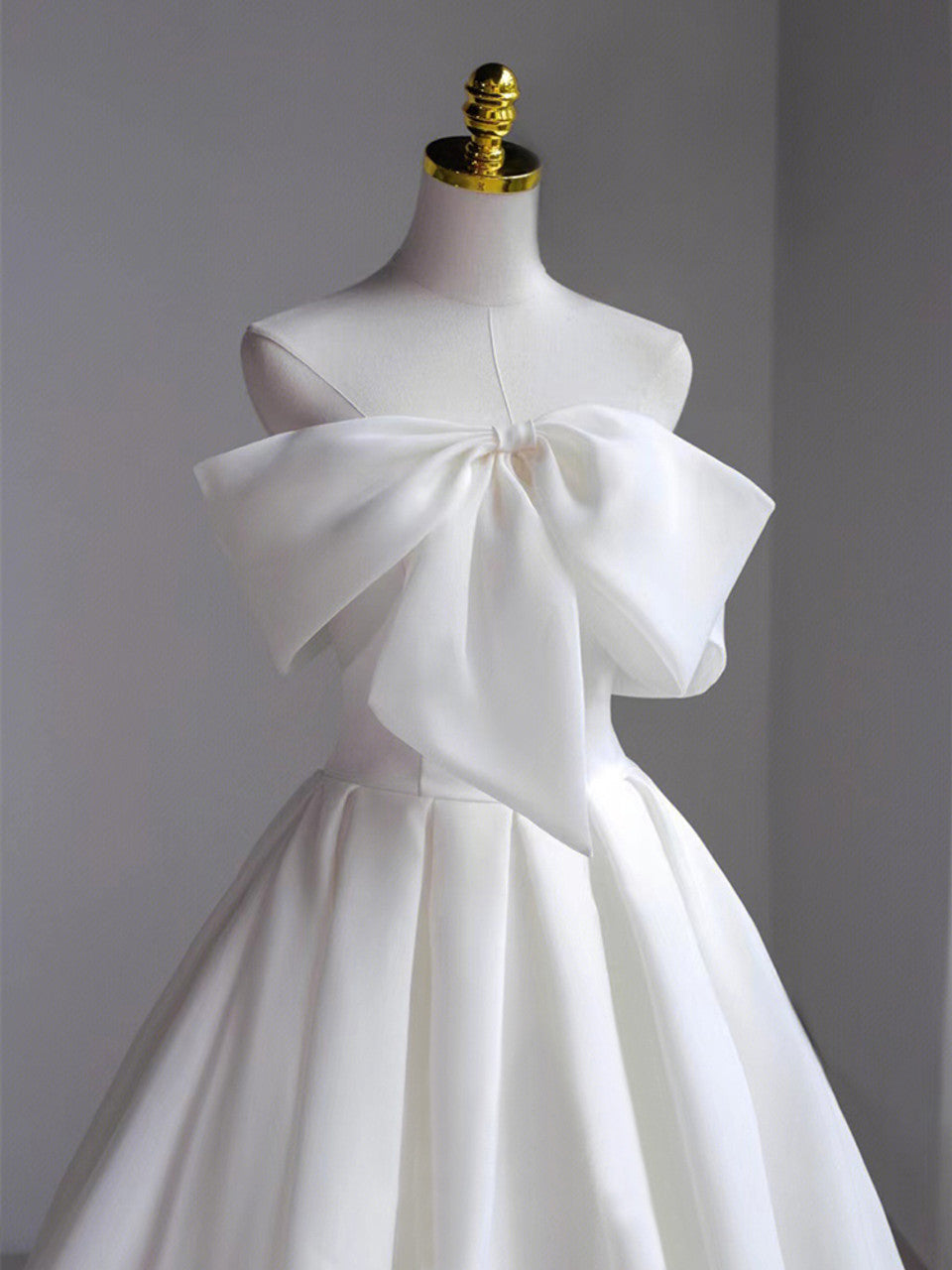 White Strapless Bow Wedding Dress