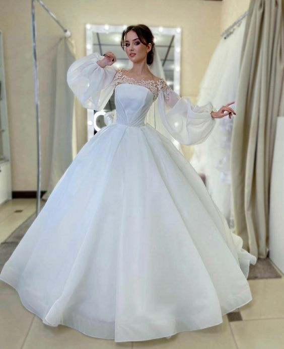High-Quality Bridal Gowns Long Sleeves Appliques Lace Dress Wedding Dress