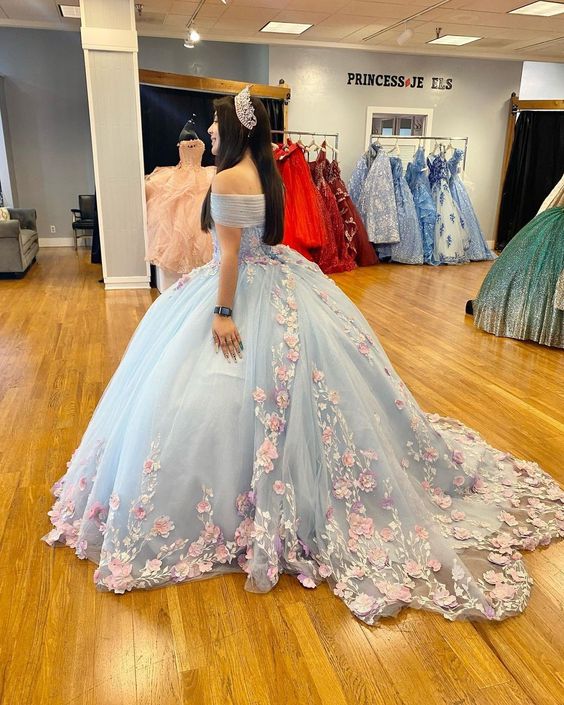 Light Blue Puffy Ball Gown Quinceanera Dresses Off Shoulder Flower Corset Sweet 16 Dress