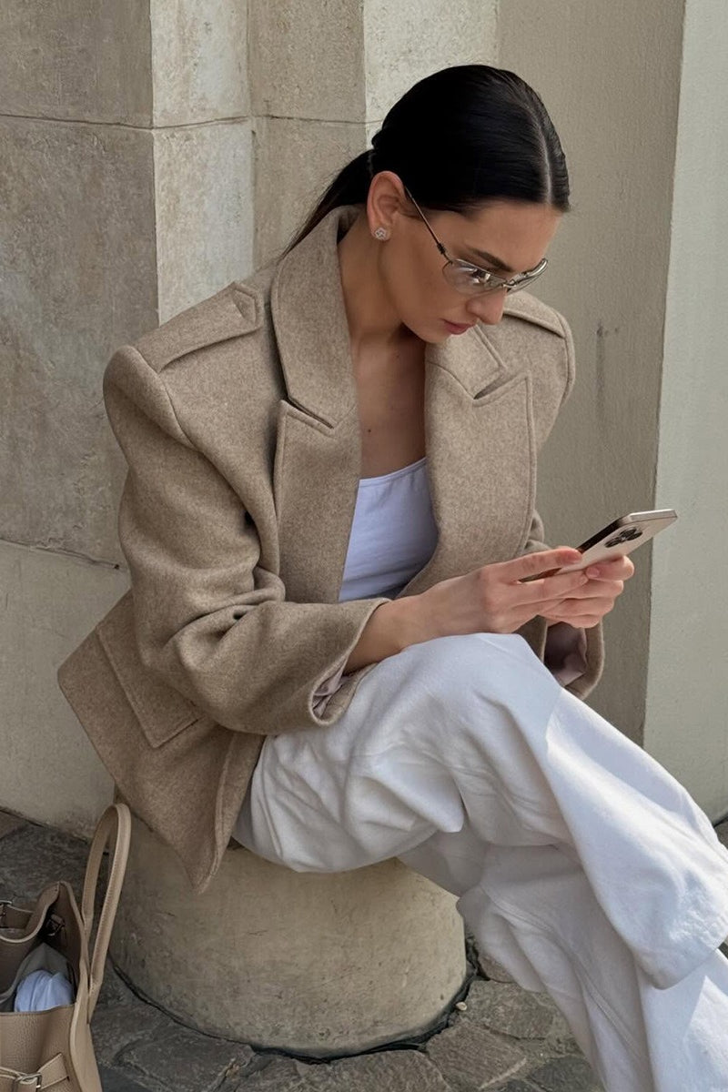 Notch-Lapel Wool Blend Coat with Epaulets for Stylish Comfort