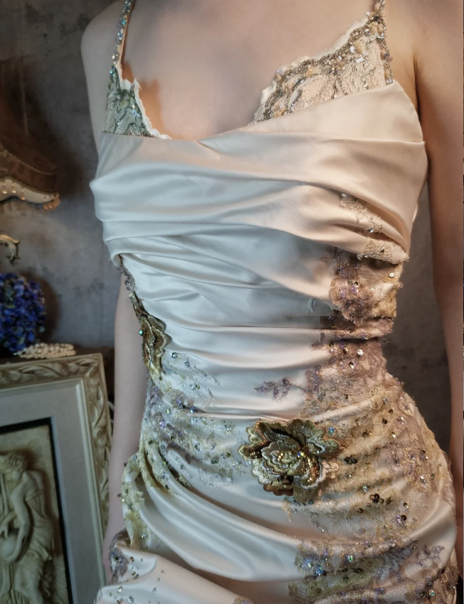 Elegant Champagne Fitted Spaghetti Strap Beaded Embroidered Satin Prom Dress Evening Dress P4315