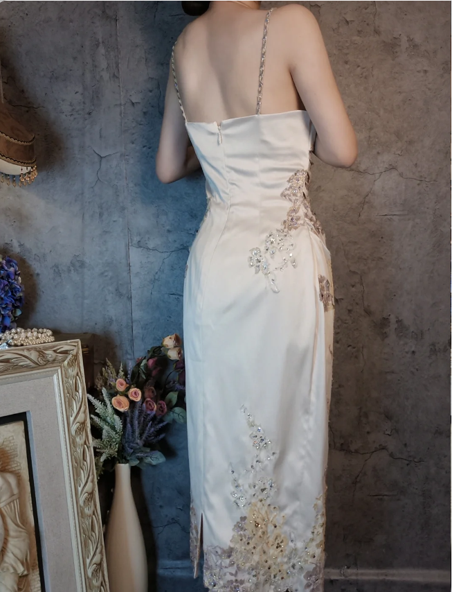 Elegant Champagne Fitted Spaghetti Strap Beaded Embroidered Satin Prom Dress Evening Dress P4315
