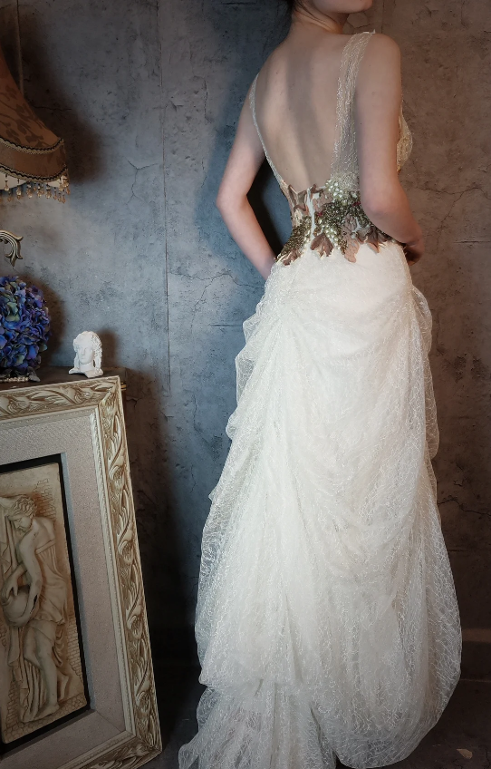 Vintage Ivory Deep V-Neck Beaded 3D Floral Lace Long Prom Dress Evening Dress P4323