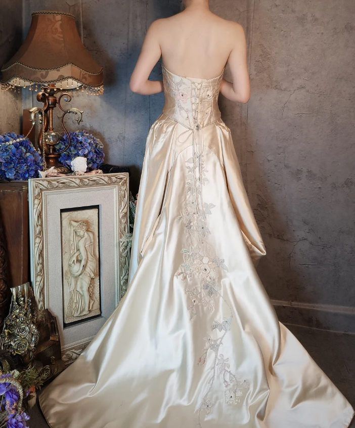 Vintage Champagne Gold A-line Strapless Embroidered Satin Train Prom Dress Evening Dress P4324