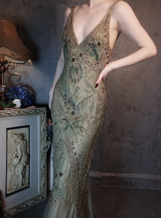 Vintage Luxury Green Mermaid Deep V-neck Beaded Embroidered Chiffon Long Prom Dress Evening Dress P4327