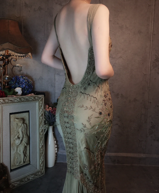 Vintage Luxury Green Mermaid Deep V-neck Beaded Embroidered Chiffon Long Prom Dress Evening Dress P4327