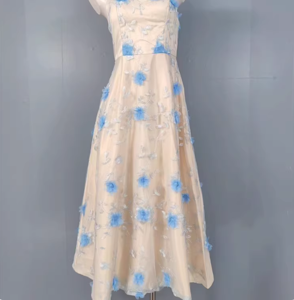 Sweet A-Line 3D Floral Embroidery Tulle Long Prom Dress Evening Dress P4335